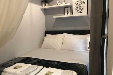 Cozy studio 50m from sea Ateny Zewnętrze zdjęcie