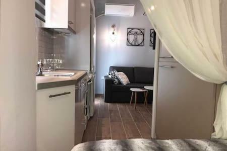 Cozy studio 50m from sea Ateny Zewnętrze zdjęcie