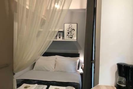 Cozy studio 50m from sea Ateny Zewnętrze zdjęcie